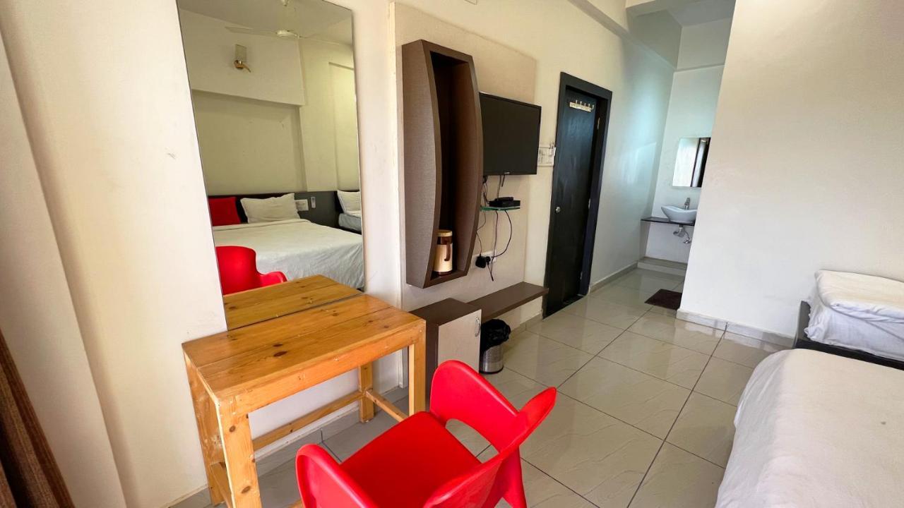 The Gir Harmony Hotel Sasan Gir Extérieur photo